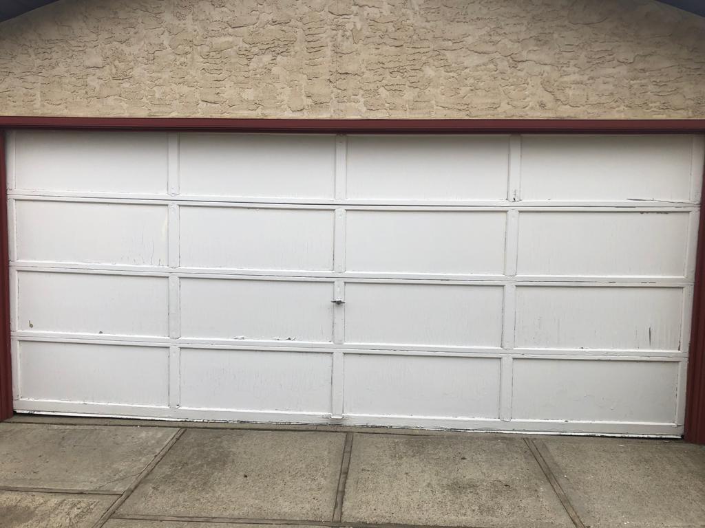 wood garage doors Maintaence 24/7 in ​Northeast Edmonton